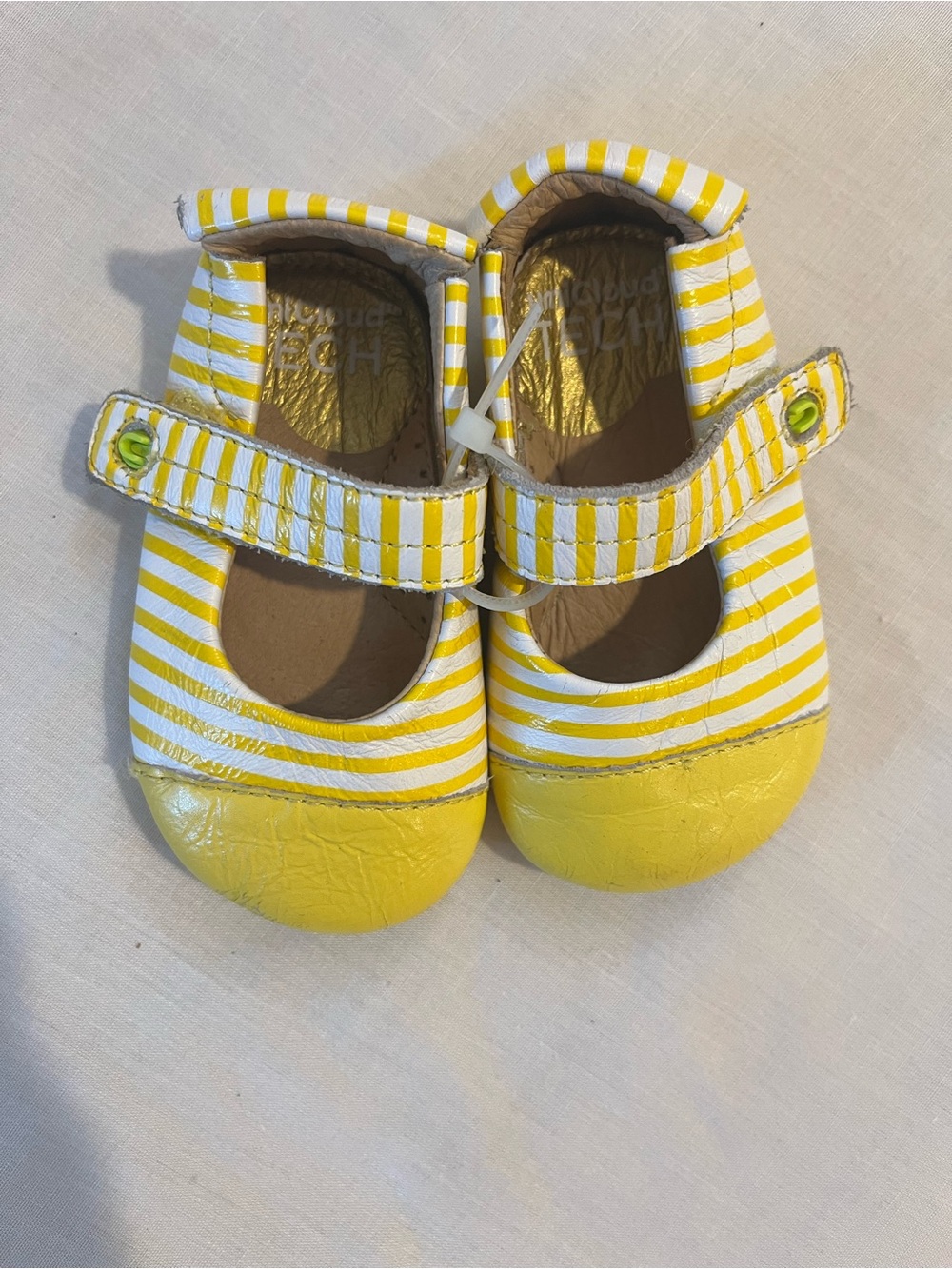Umi Baby Girls Leather Yellow Stripe Shoes Size 4C